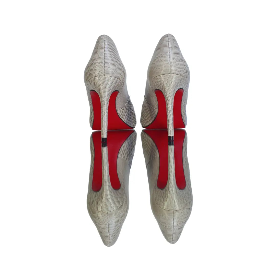 Scarpin Couro Legítimo Off White Croco Salto Alto 10cm Sola Vermelha