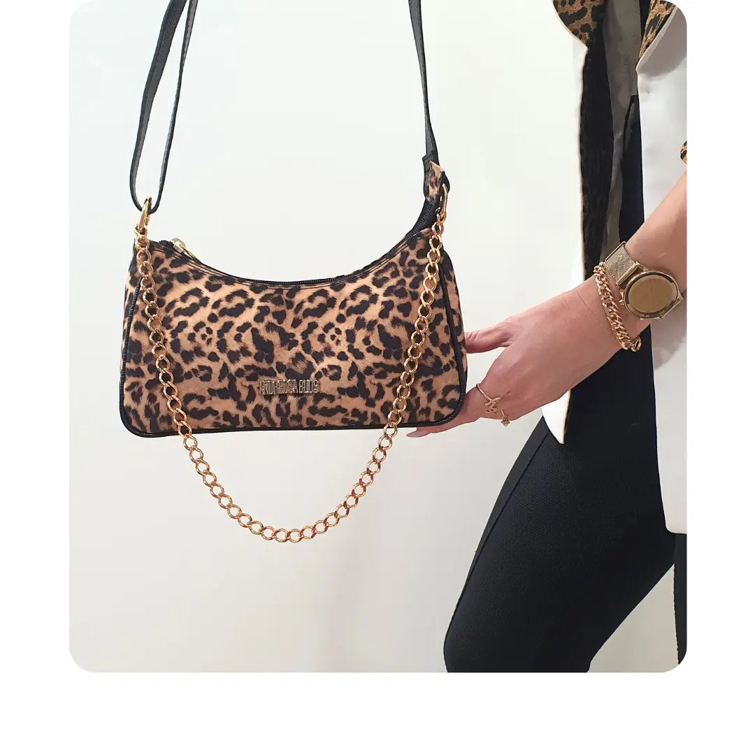 Bolsa Onça Estampada Pequena Corrente Dourada Com Alça de Mão e Tiracolo Removível Modelo Paris