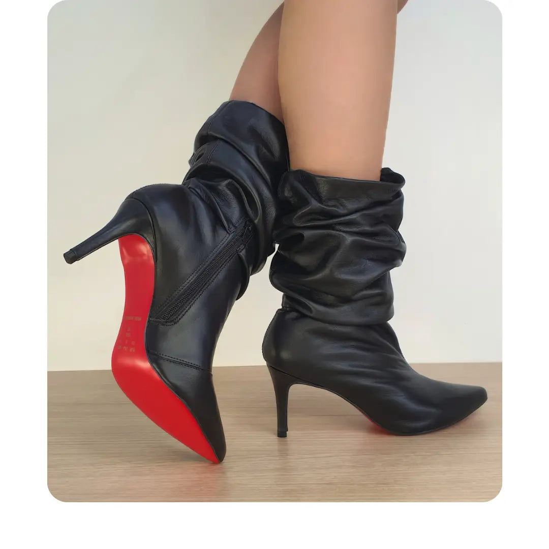 Bota Slouch Couro Legítimo Preto Fosco Salto Alto 8cm Sola Vermelha