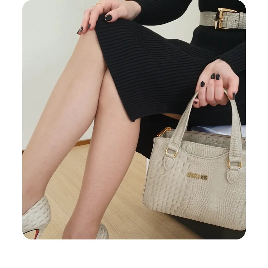 Bolsa Couro Legítimo Off White Croco Com Alça de Mão e Tiracolo Removível