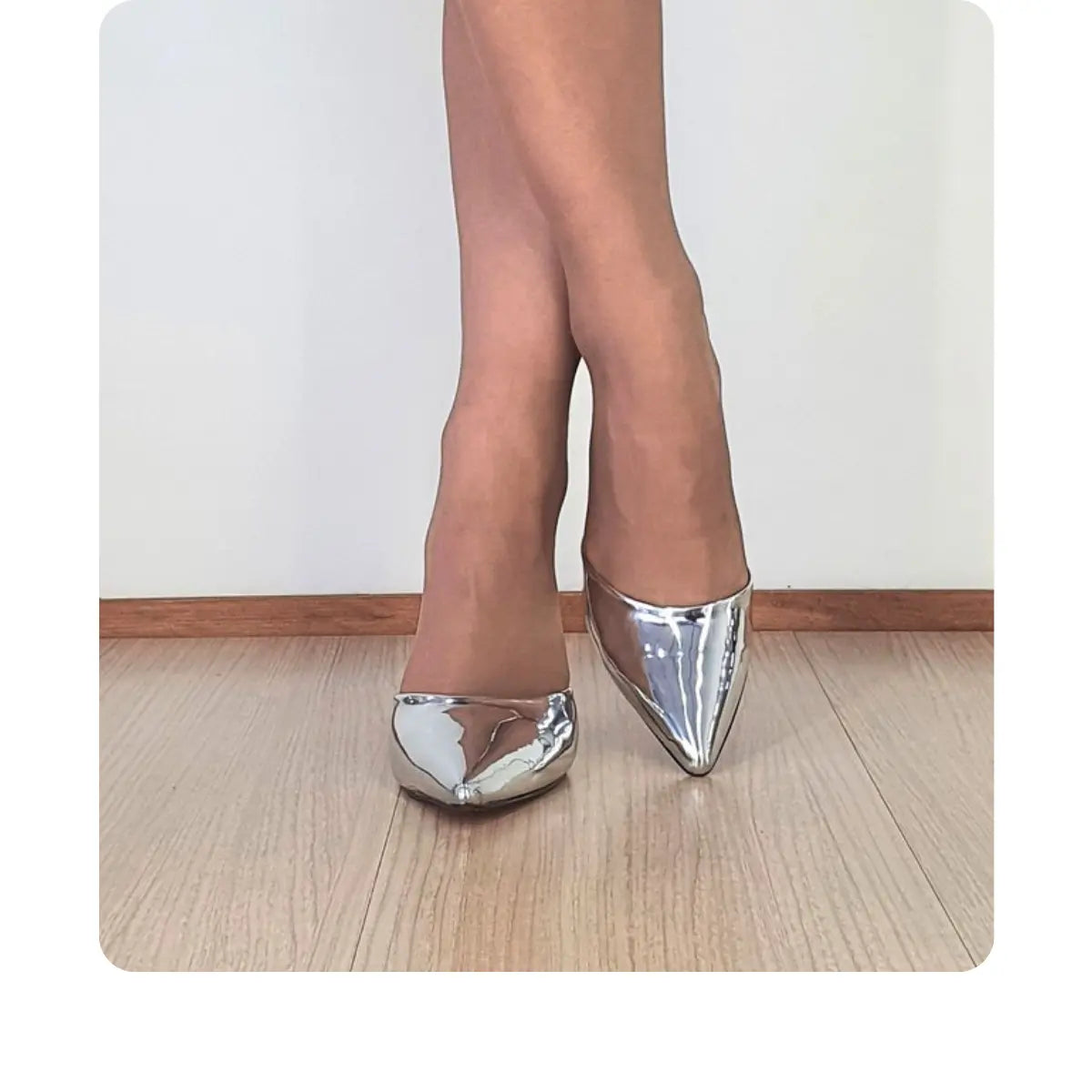 Mule Prata Espelhado Salto Alto 10cm Sola Vermelha