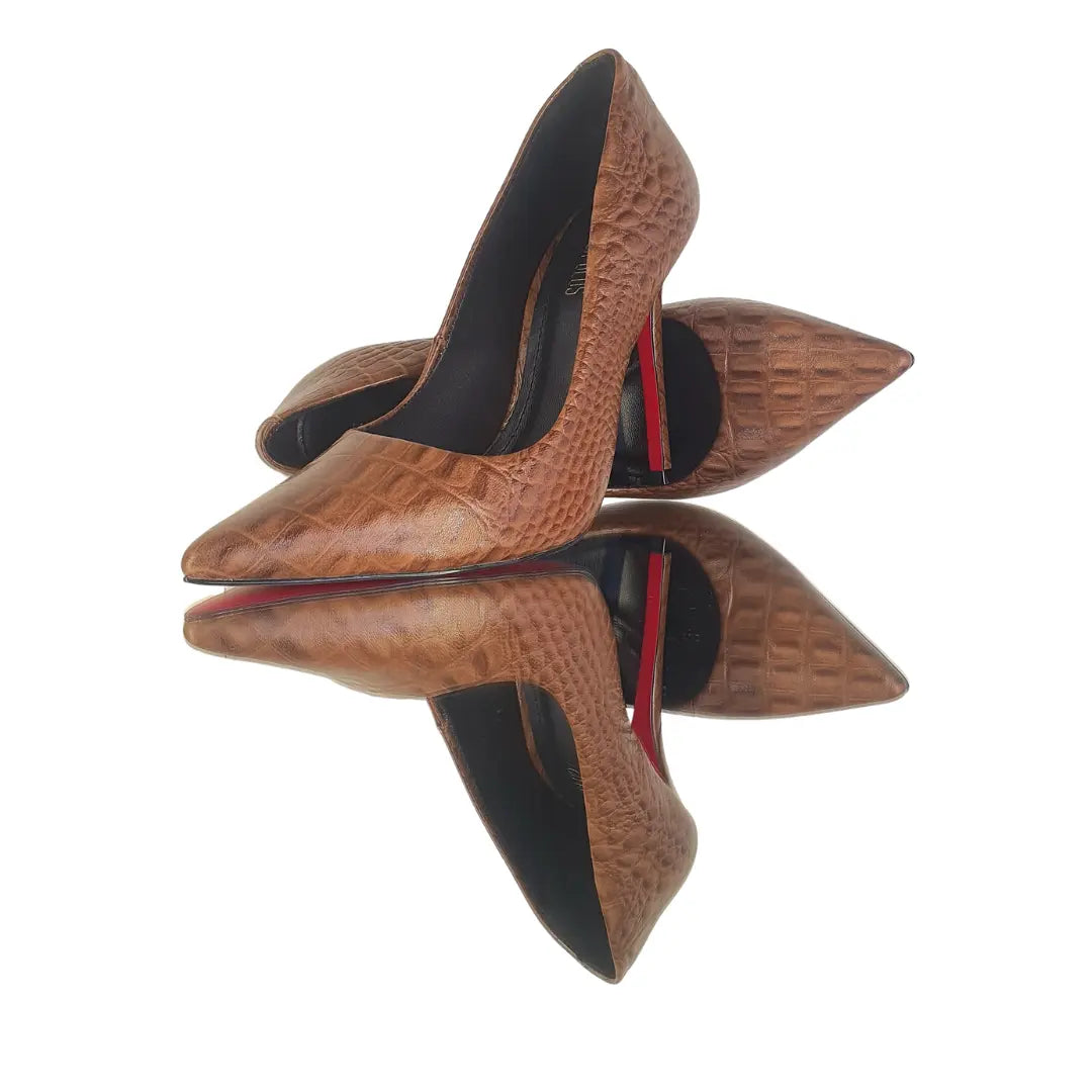 Scarpin Couro Legítimo Caramelo Croco Salto Alto 12cm Sola Vermelha