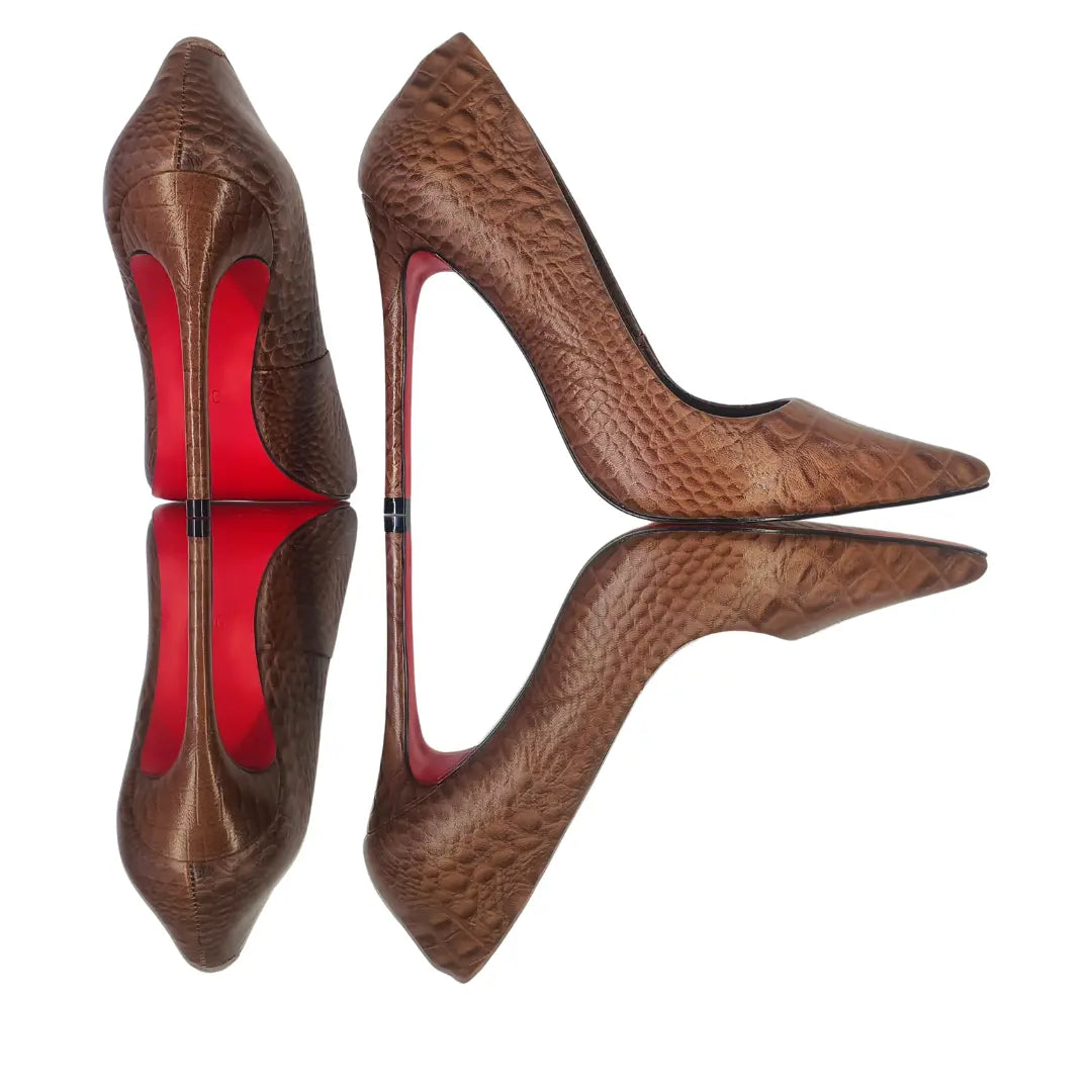 Scarpin Couro Legítimo Caramelo Croco Salto Alto 12cm Sola Vermelha