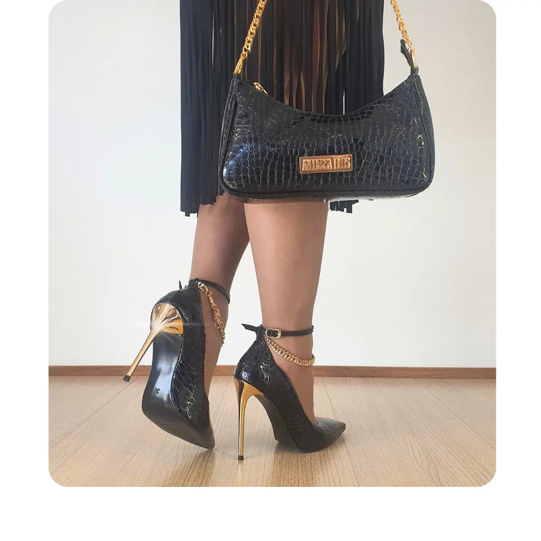 Scarpin Couro Legítimo Preto Croco Salto Alto Dourado 12cm Sola Preta