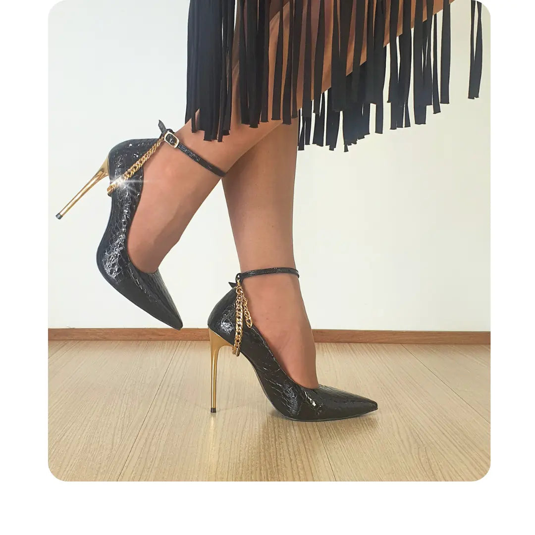 Scarpin Couro Legítimo Preto Croco Salto Alto Dourado 12cm Sola Preta