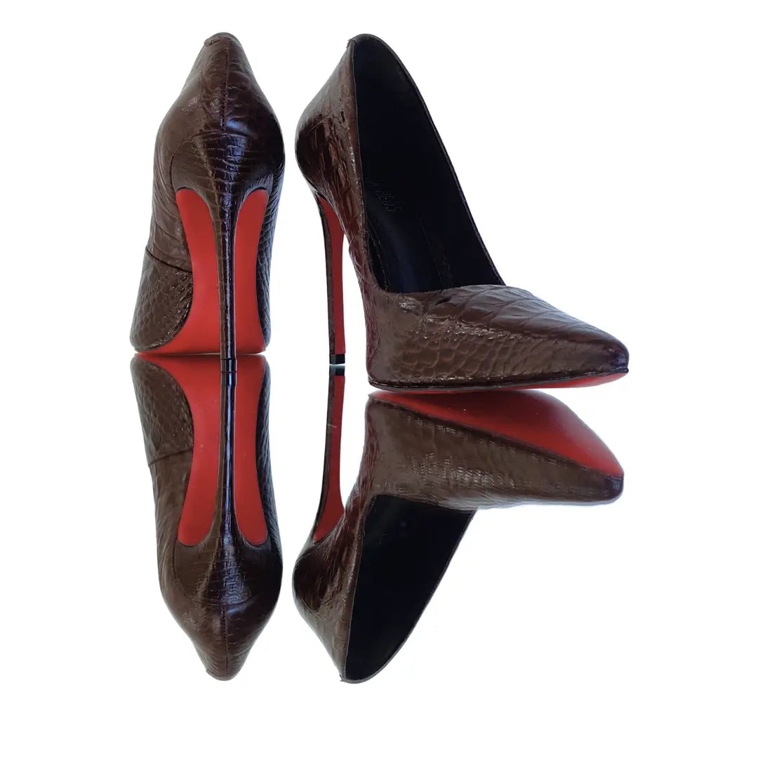 Scarpin Couro Legítimo Marrom Escuro Croco Salto Alto 12cm Sola Vermelha