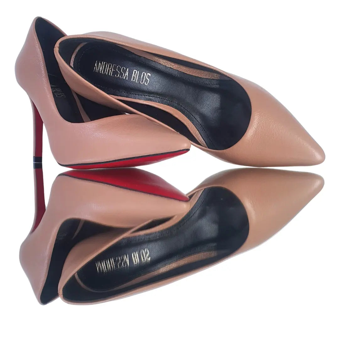 Scarpin Couro Legítimo Nude Fosco Salto Alto 10cm Sola Vermelha