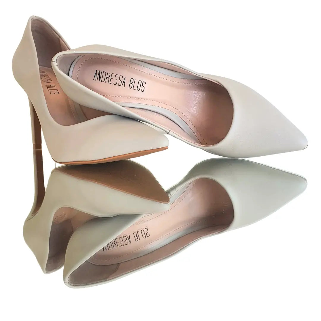 Scarpin Couro Legítimo Off White Salto Alto 10cm Sola Bege