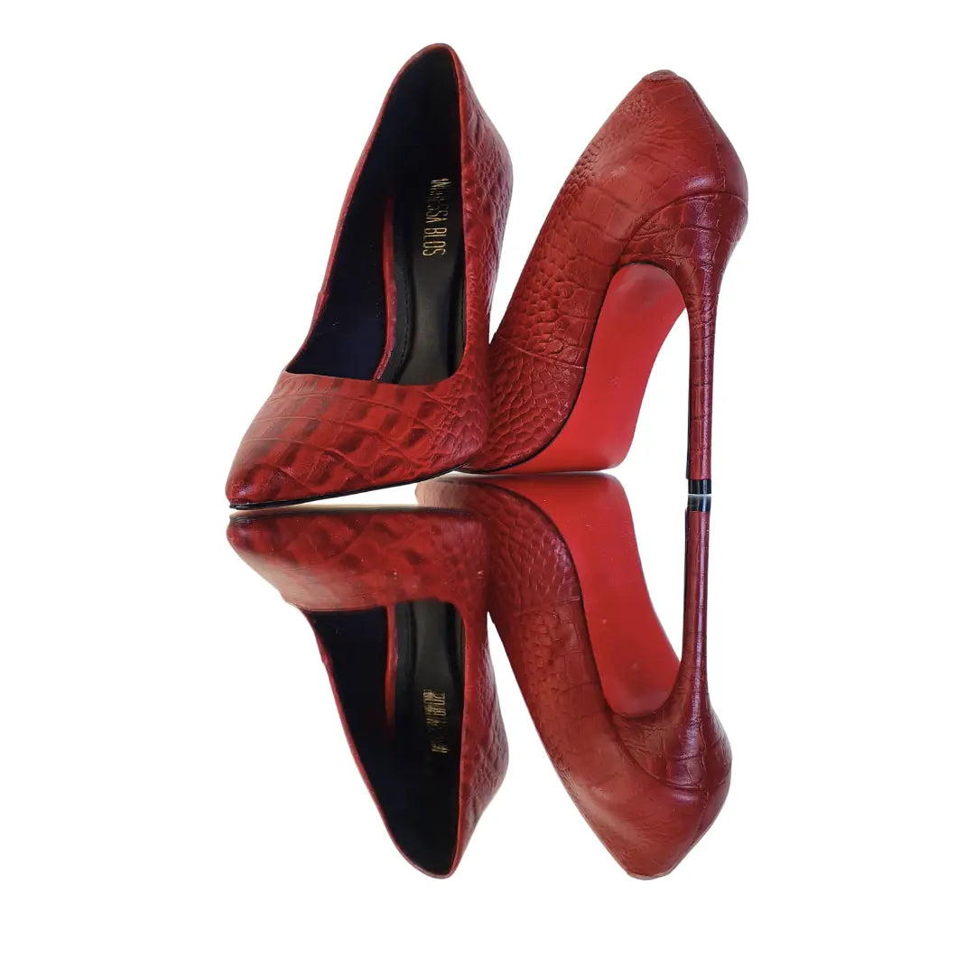Scarpin Couro Legítimo Croco Vermelho Salto Alto 12cm Sola Vermelha