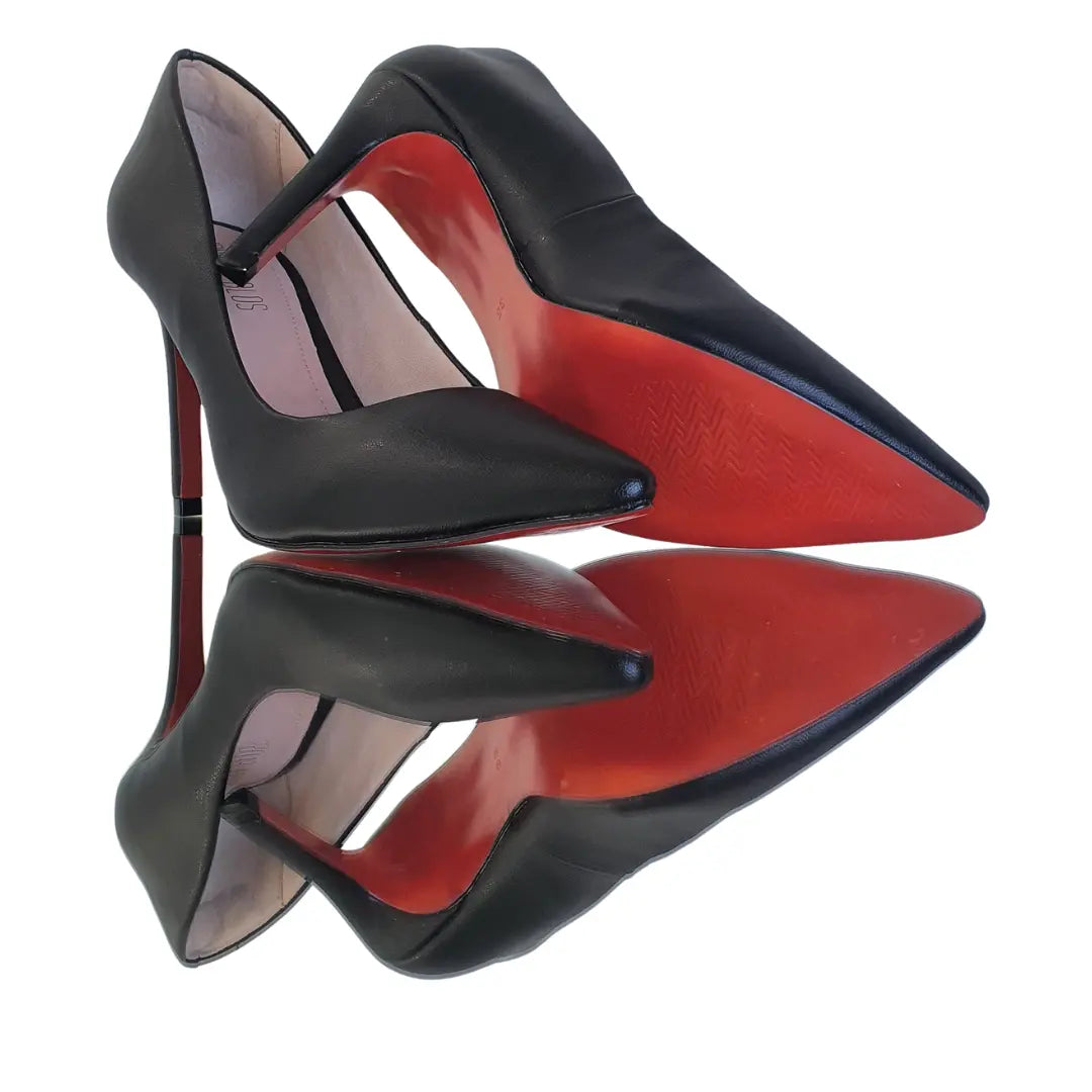 Scarpin Couro Legítimo Preto Fosco Salto Alto 10cm Sola Vermelha