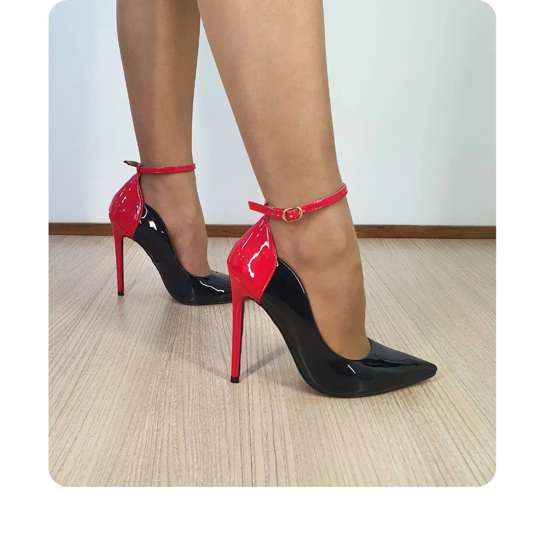Scarpin Bicolor Preto Com Vermelho Verniz Salto Alto 12 cm Sola Vermel