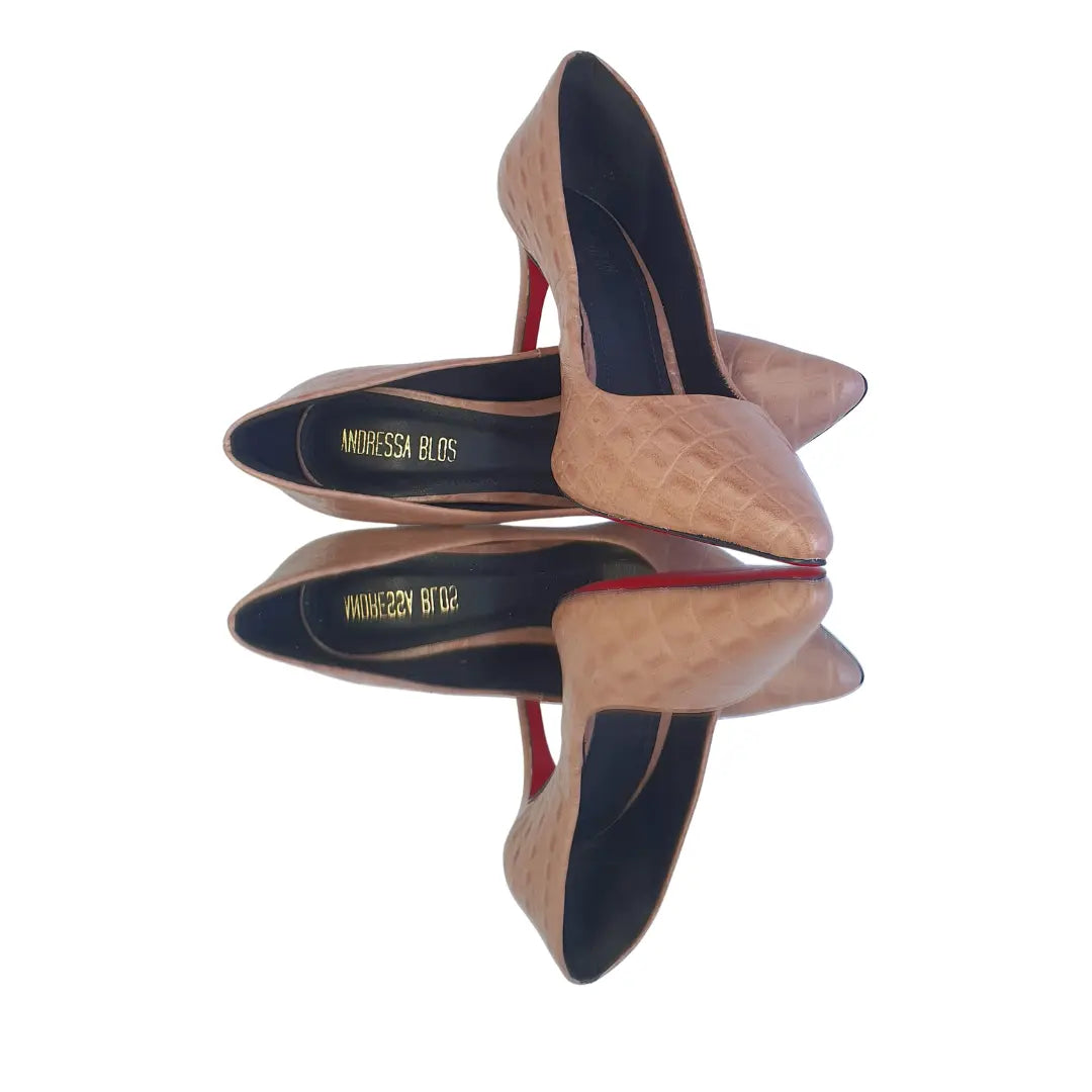 Scarpin Couro Legítimo Nude Croco Salto Alto 10cm Sola Vermelha