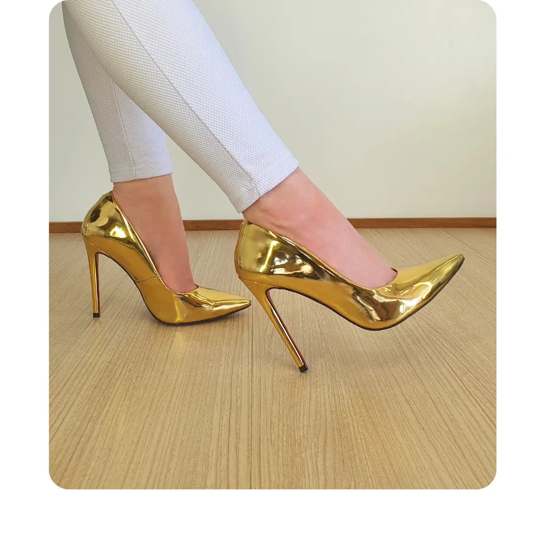 Scarpin Dourado Espelhado Salto Alto 12cm Sola Vermelha