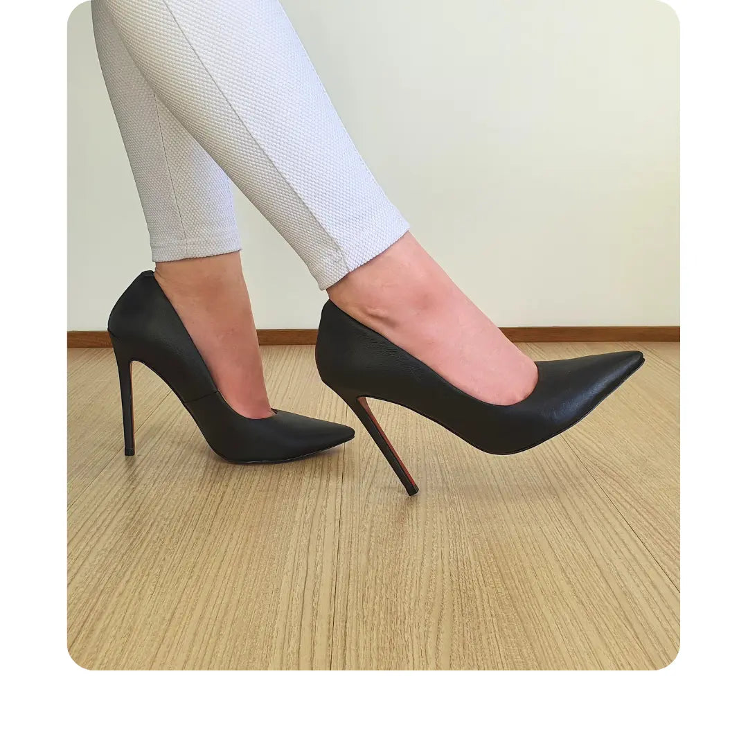 Scarpin Preto Fosco Salto Alto 12cm Sola Vermelha