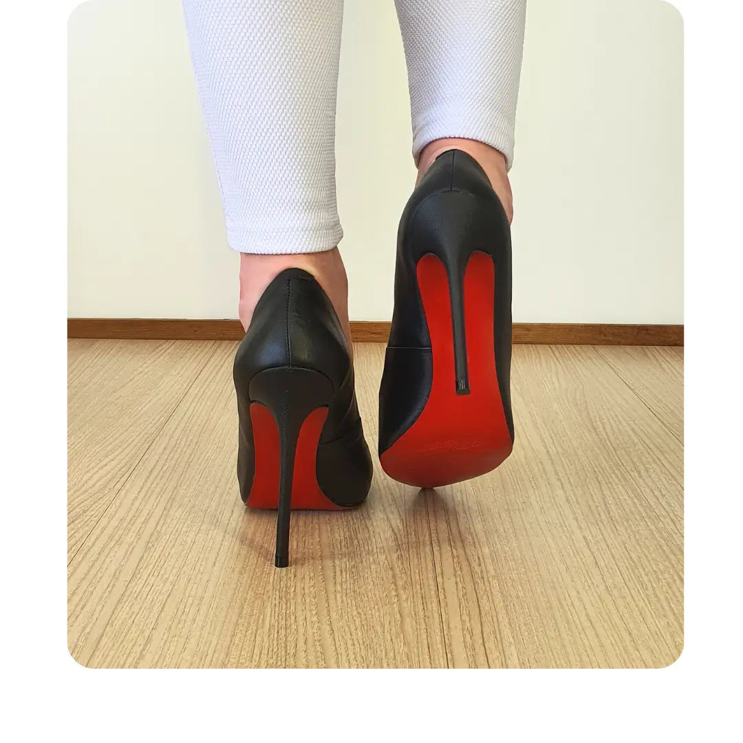 Scarpin Preto Fosco Salto Alto 12cm Sola Vermelha