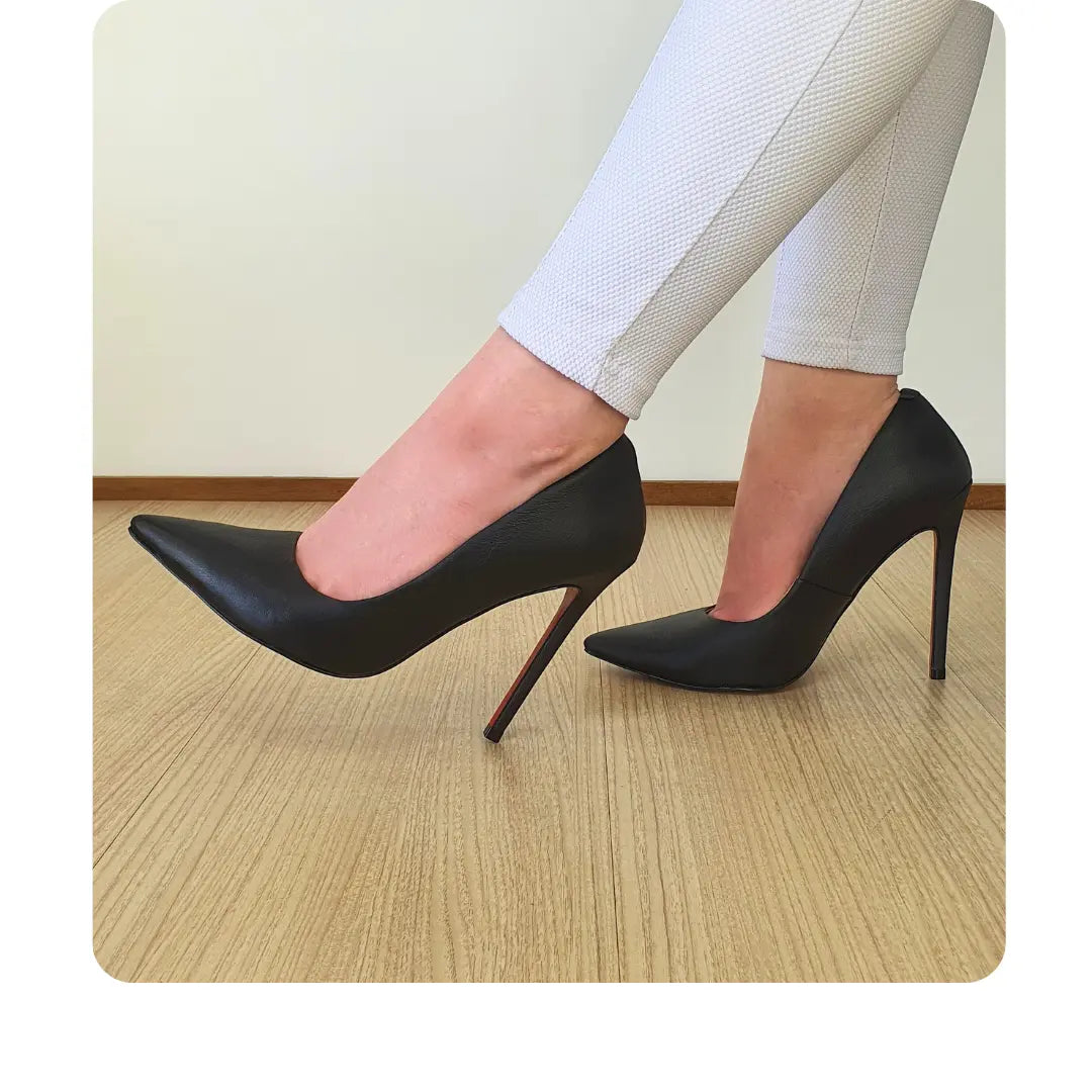 Scarpin Preto Fosco Salto Alto 12cm Sola Vermelha
