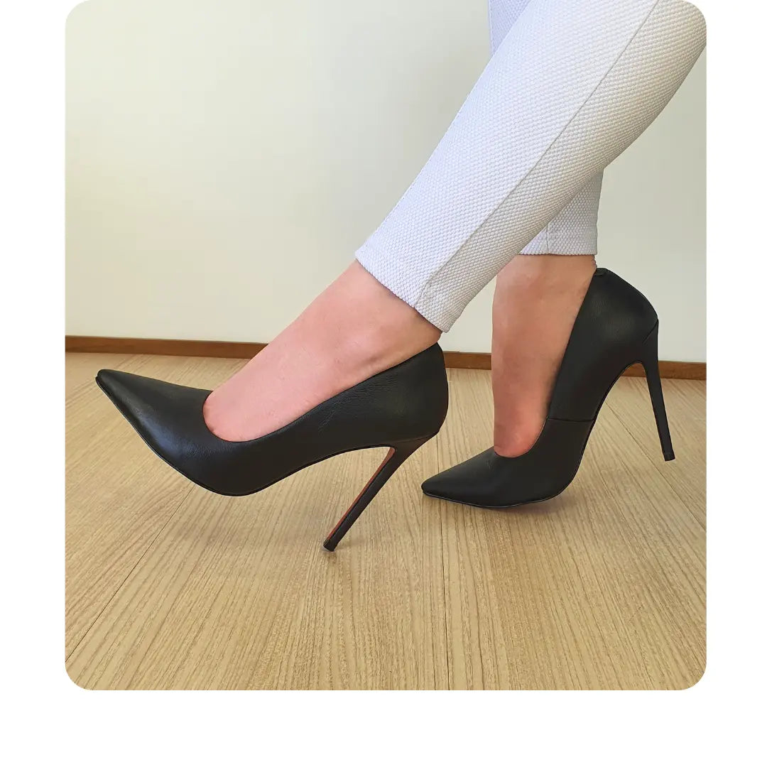 Scarpin Preto Fosco Salto Alto 12cm Sola Vermelha