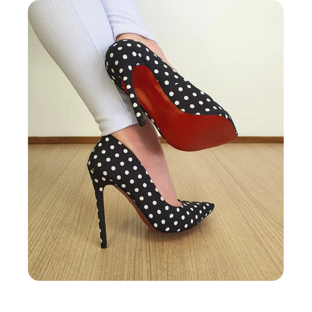 Scarpin Preto Poá Salto Alto 12cm Sola Vermelha