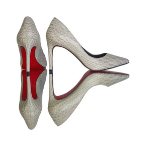Scarpin Couro Legítimo Off White Croco Salto Alto 10cm Sola Vermelha