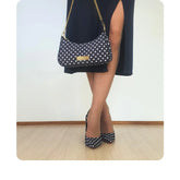 Bolsa Preto Poá Pequena Corrente Dourada Com Alça de Mão e Tiracolo Removível Modelo Paris