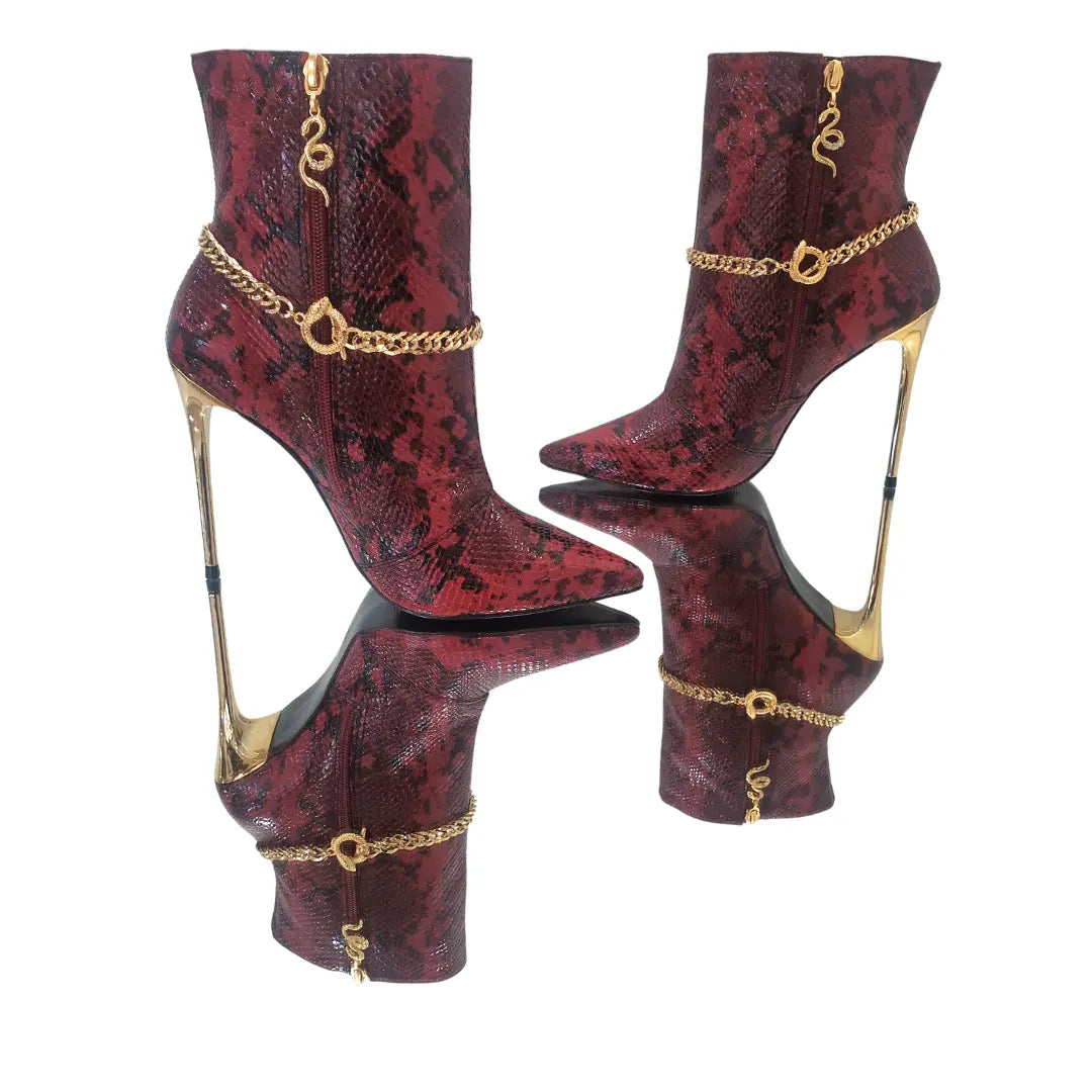 Bota Couro Legítimo Vermelho Cobra Salto Alto Dourado 12cm Sola Preta Corrente Removível