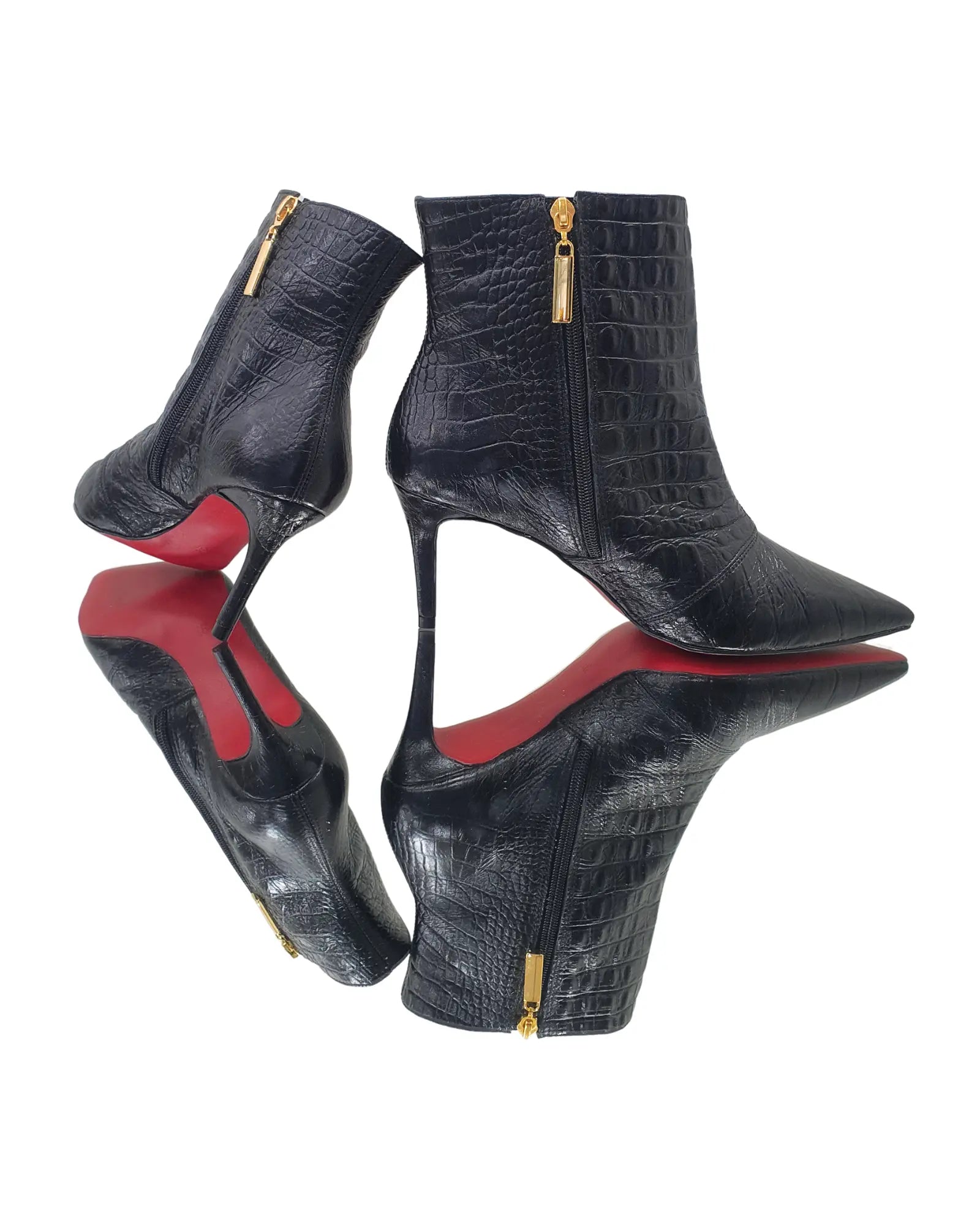 Bota Couro Legítimo Preto Croco Salto Médio 8cm Sola Vermelha
