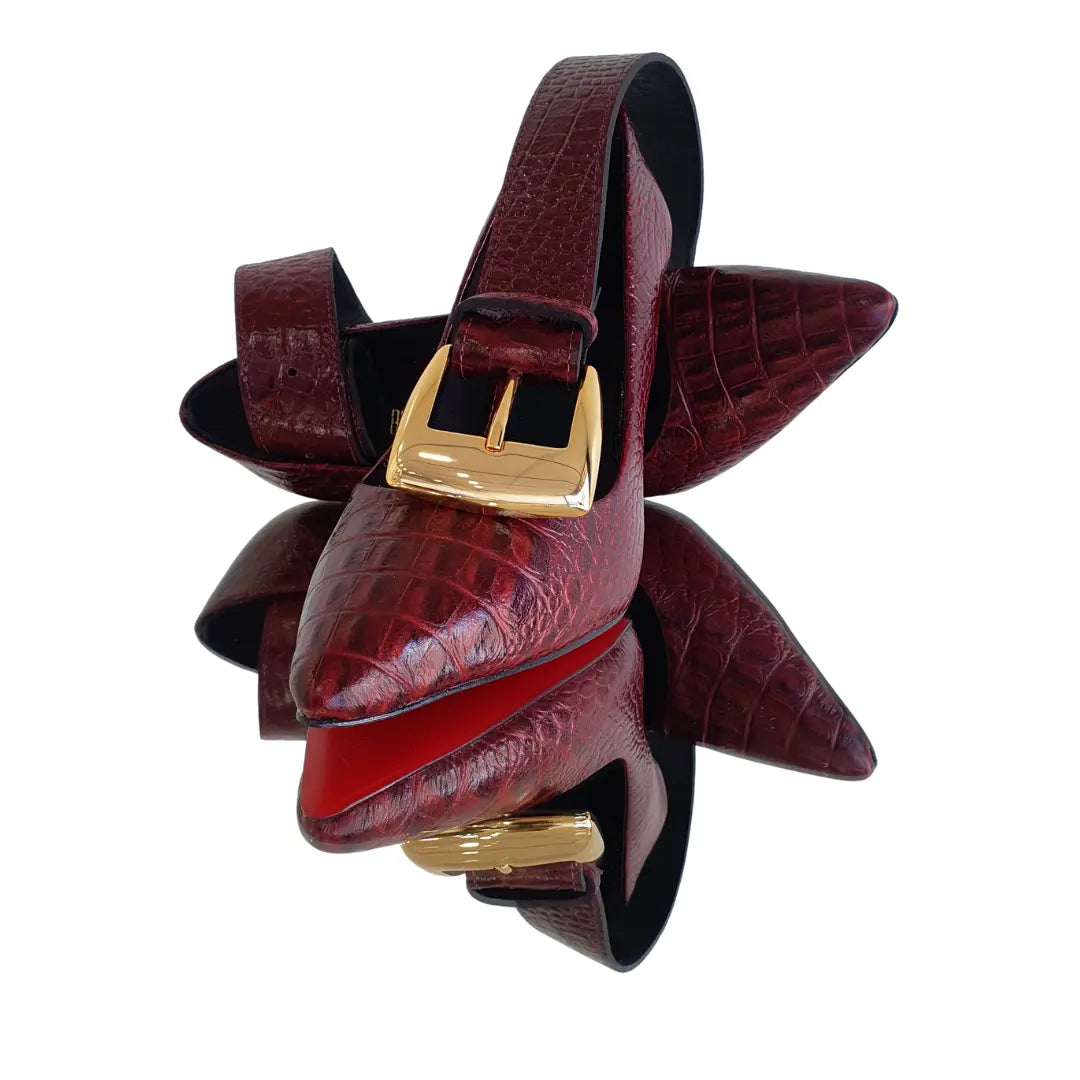 Kit Scarpin e Cinto Couro Legítimo Marsala Croco Salto Alto 10cm Sola Vermelha