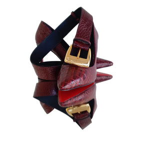 Kit Scarpin e Cinto Couro Legítimo Marsala Croco Salto Alto 10cm Sola Vermelha