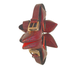 Kit Scarpin e Cinto Couro Legítimo Vinho Croco Salto Alto 12cm Sola Vermelha