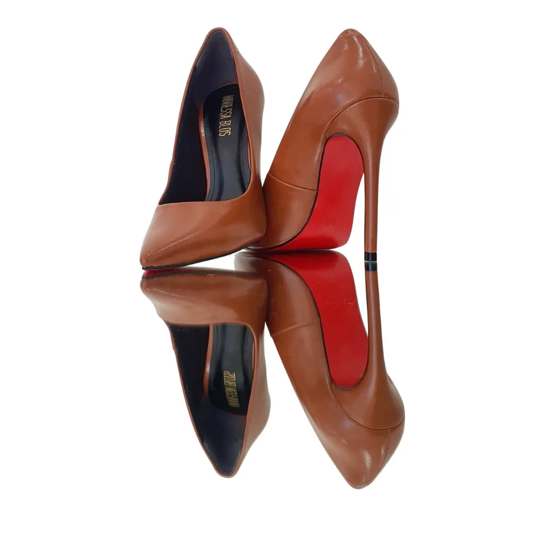 Scarpin Caramelo Acetinado Salto Alto 12cm Sola Vermelha