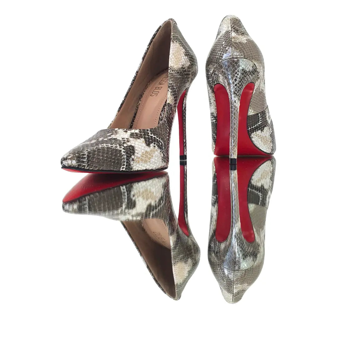 Scarpin Cobra Caramelo com Prata Salto Alto 12cm Sola Vermelha