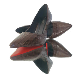 Scarpin Couro Legítimo Marrom Escuro Croco Salto Alto 10cm Sola Vermelha