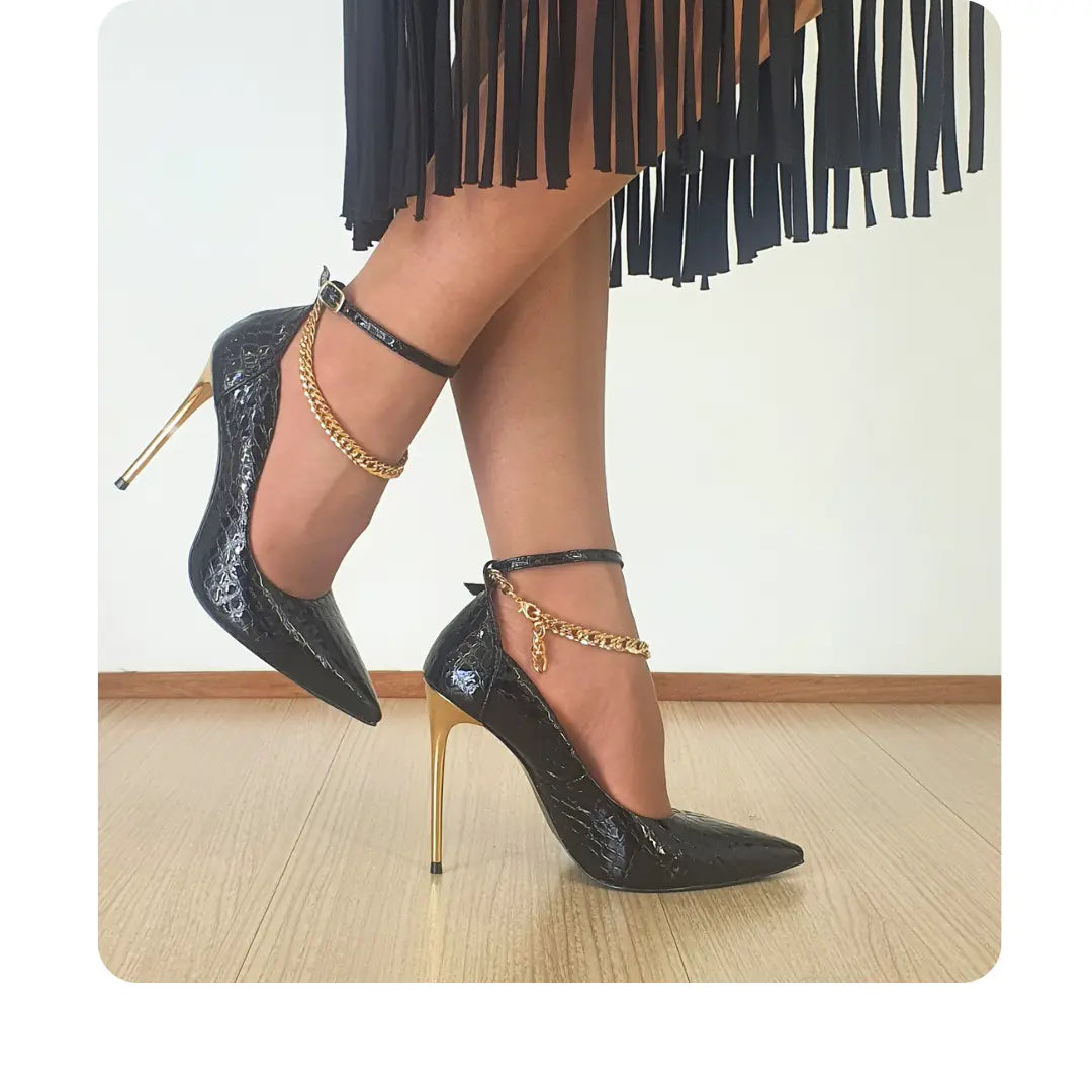 Scarpin Couro Legítimo Preto Croco Salto Alto Dourado 12cm Sola Preta