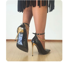 Scarpin Couro Legítimo Preto Croco Salto Alto Dourado 12cm Sola Preta