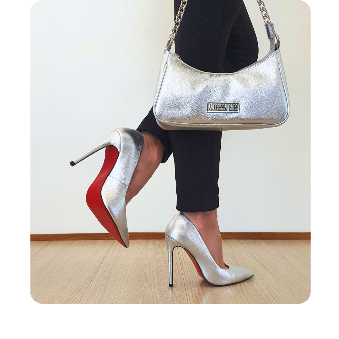 Scarpin Couro Legítimo Prata Metalizado Salto Alto 12cm Sola Vermelha