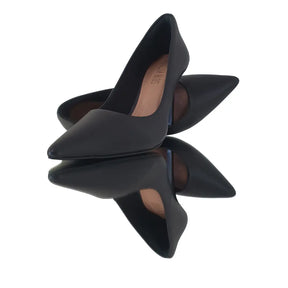 Scarpin Couro Legítimo Preto Fosco Salto Alto 10cm Sola Preta