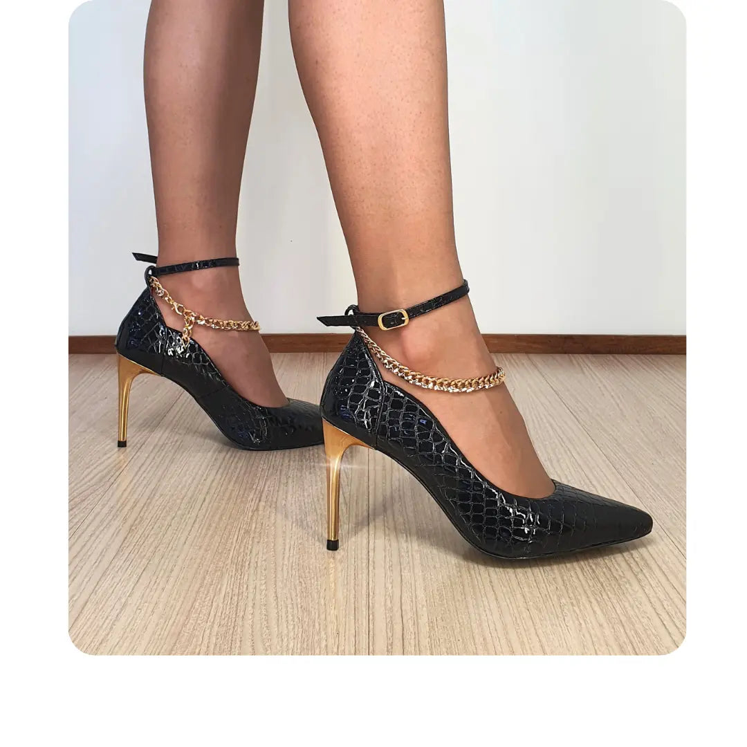 Scarpin Couro Legítimo Preto Veniz Croco Salto Alto Dourado 10cm Sola Preta