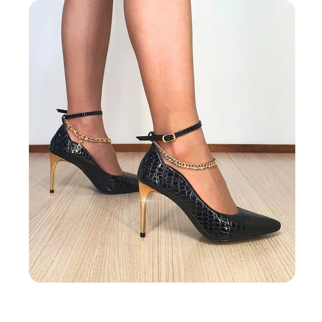 Scarpin Couro Legítimo Preto Croco Verniz Salto Alto Dourado 10cm Sola Preta