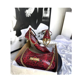 Scarpin Couro Legítimo Vermelho Cobra Salto Dourado 4cm Sola Preta