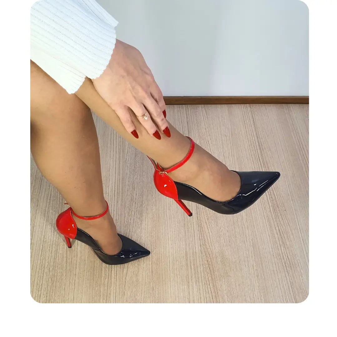Scarpin Bicolor Preto Com Vermelho Verniz Salto Alto 12 cm Sola Vermelha