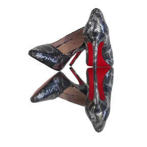 Scarpin Cobra Preto com Prata Salto Alto 10cm Sola Vermelha