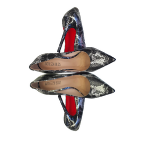 Scarpin Cobra Preto com Prata Salto Alto 12cm Sola Vermelha