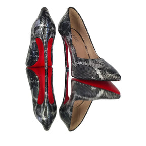 Scarpin Cobra Preto com Prata Salto Alto 12cm Sola Vermelha