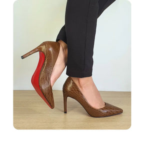 Scarpin Couro Legítimo Caramelo Croco Salto Alto 10cm Sola Vermelha