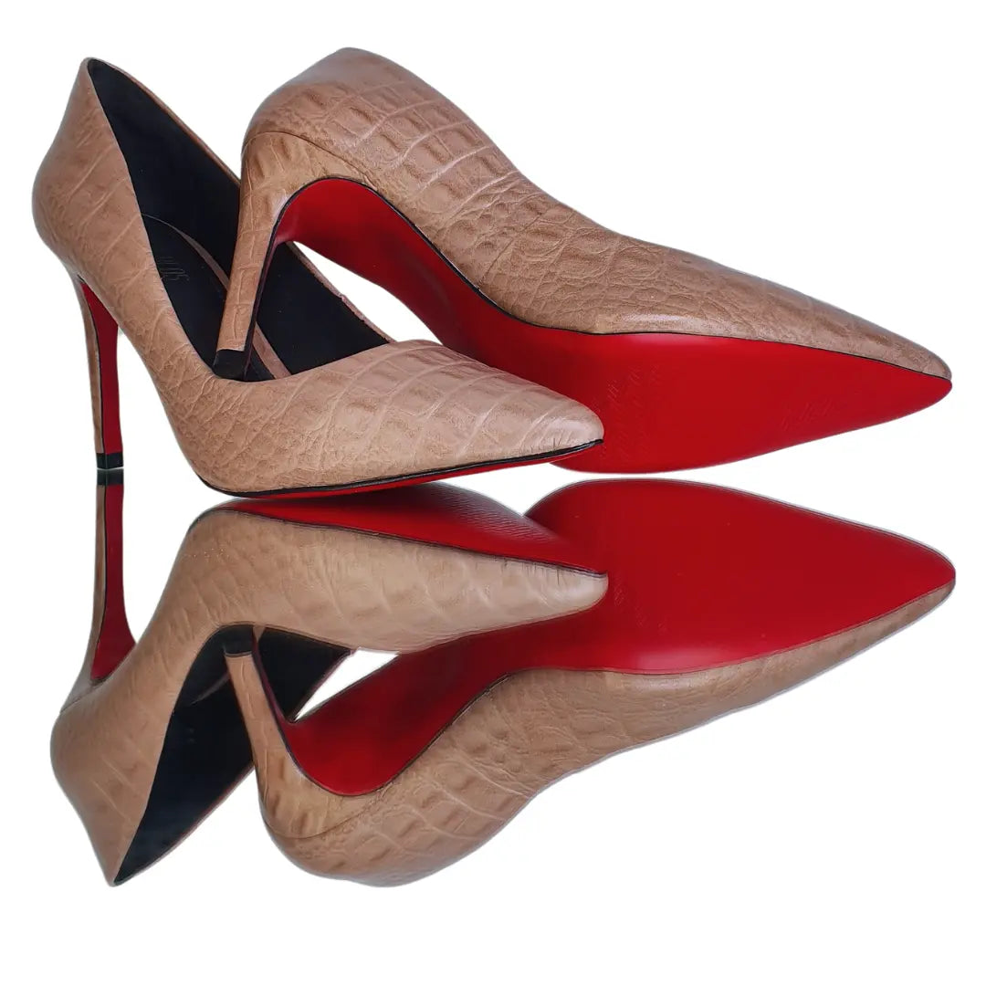 Scarpin Couro Legítimo Nude Croco Salto Alto 10cm Sola Vermelha