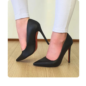 Scarpin Preto Fosco Salto Alto 12cm Sola Vermelha