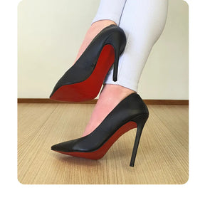 Scarpin Preto Fosco Salto Alto 12cm Sola Vermelha